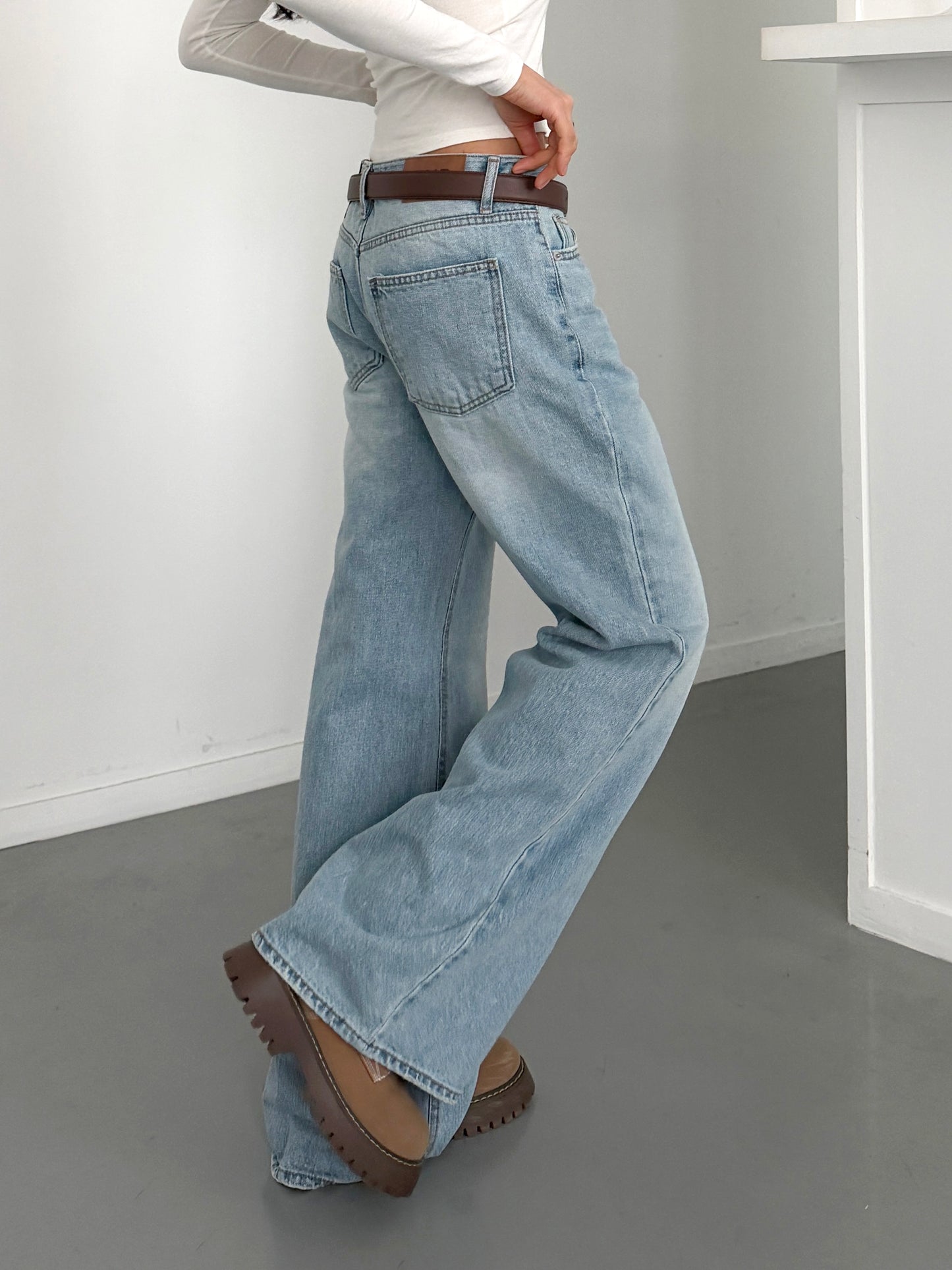 Low-rise Bootcut Denim Pants