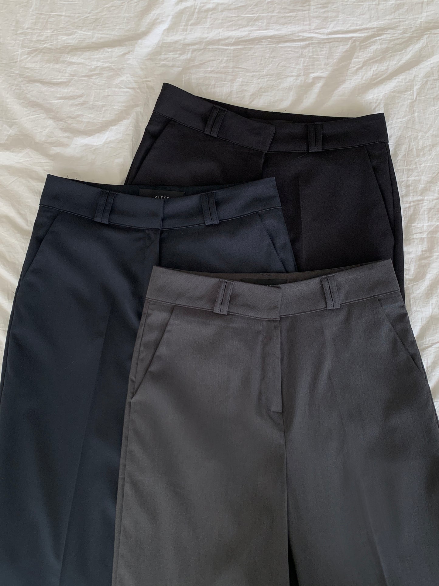 Modern Line Bootcut Slacks