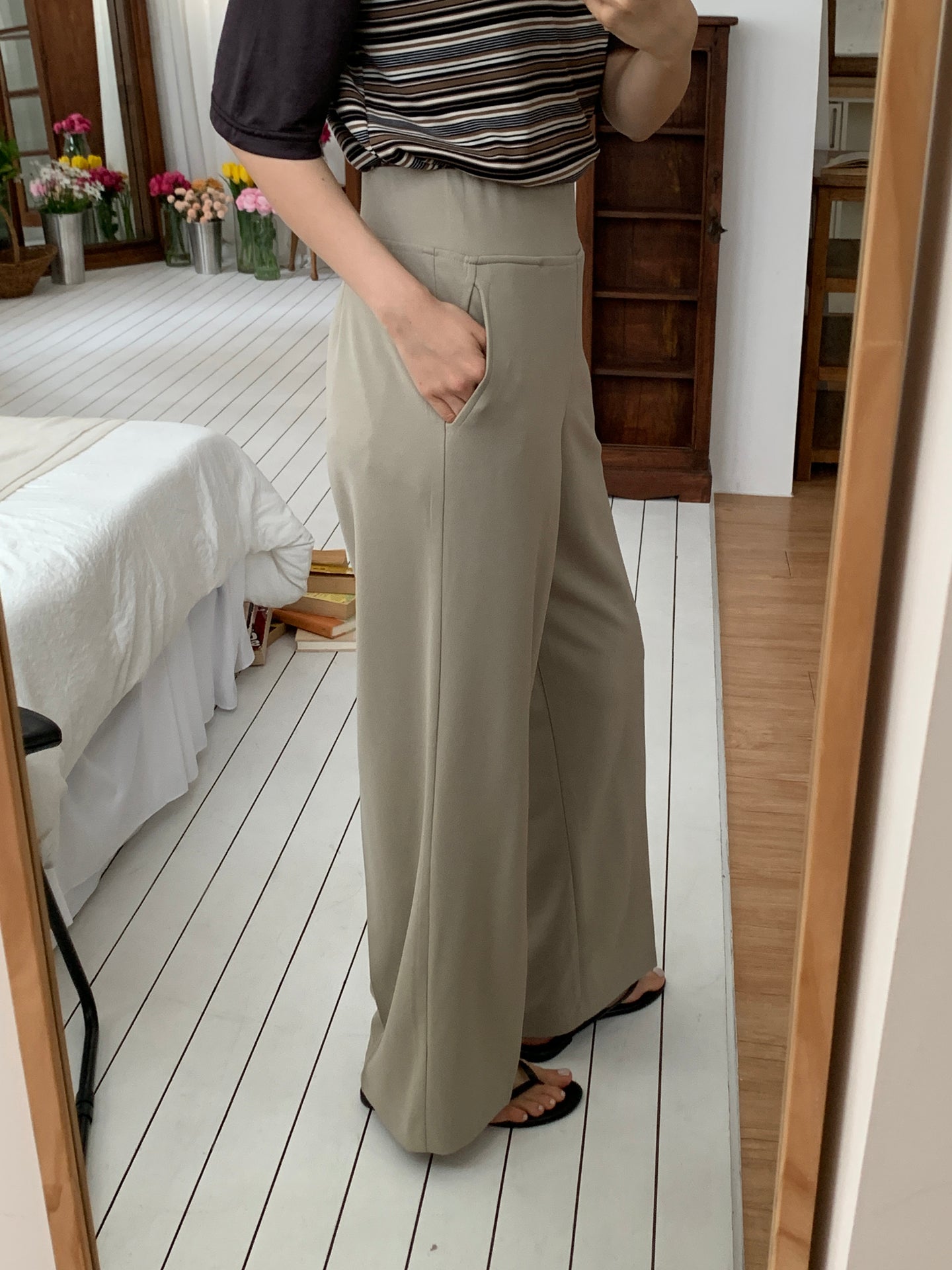 Cool Wide-leg Slacks