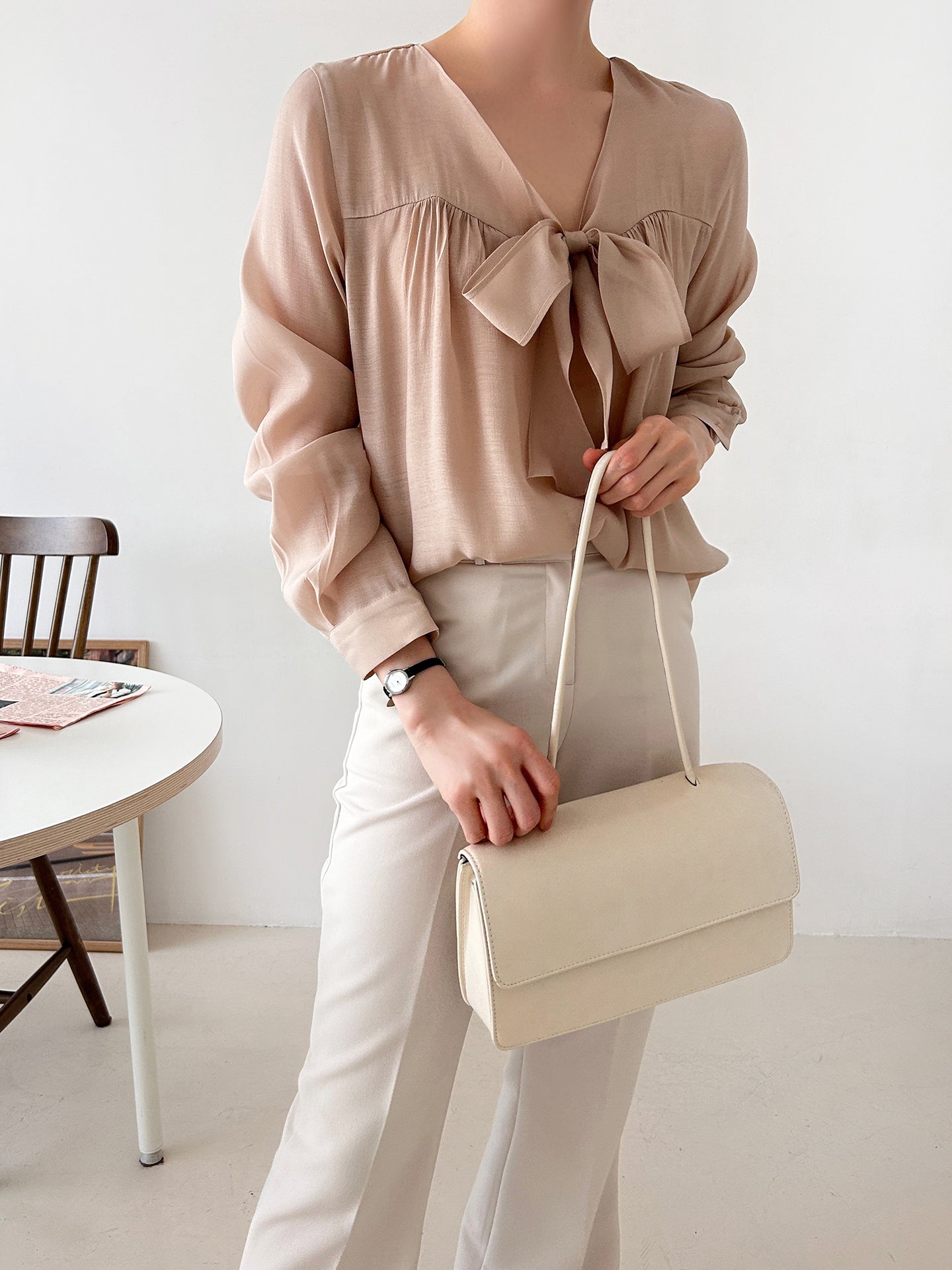 V-neck Tie Long Sleeve Blouse