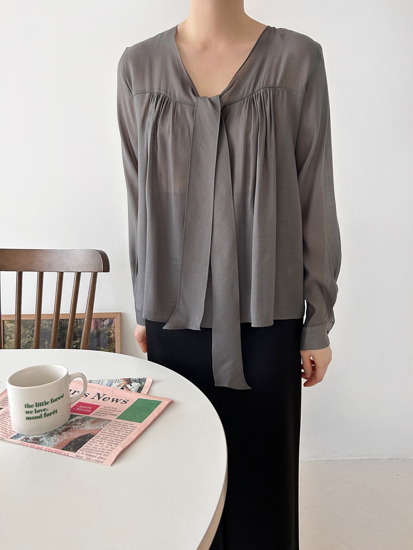 V-neck Tie Long Sleeve Blouse