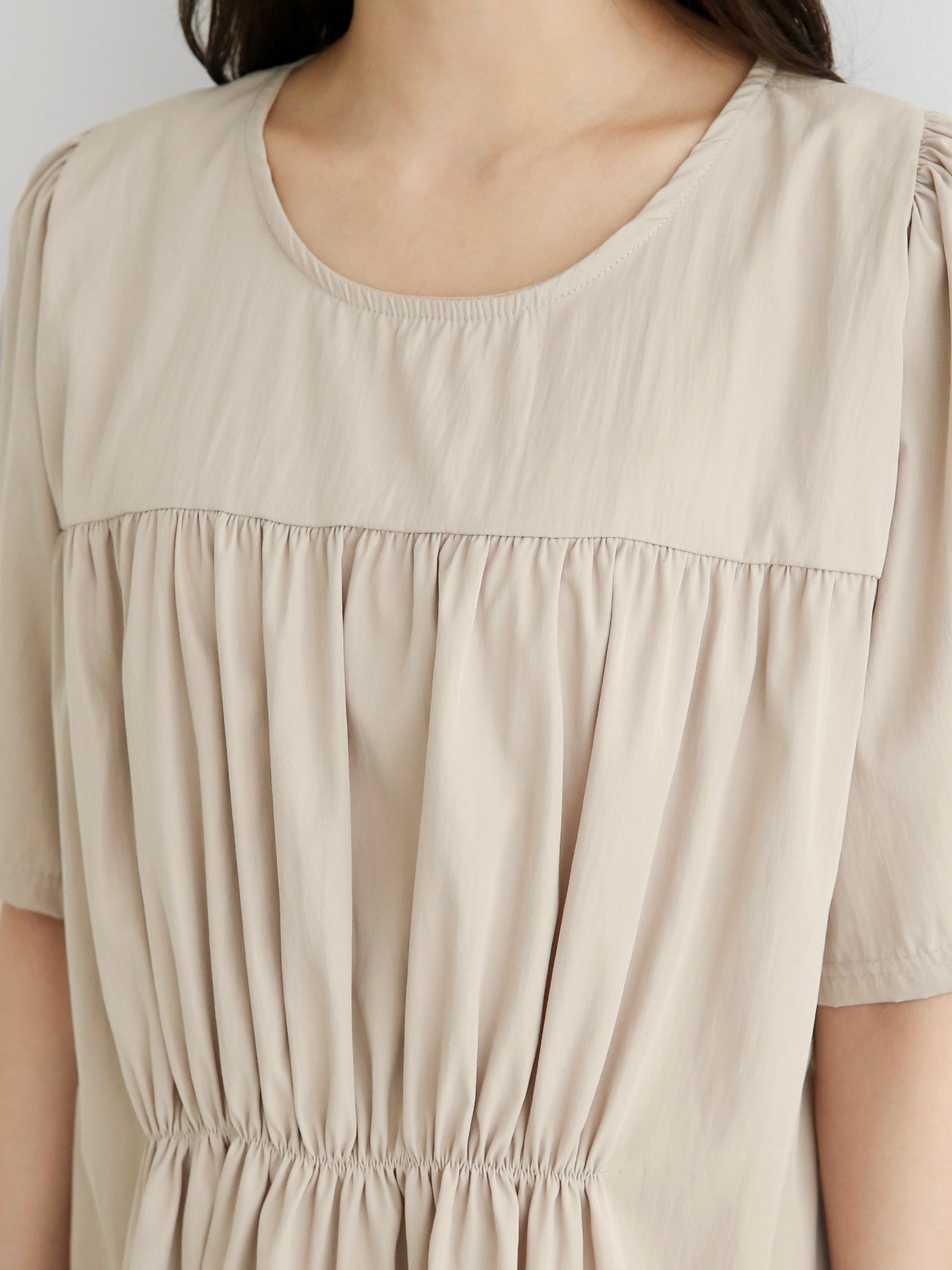 Double Shirring Short-Sleeve Blouse