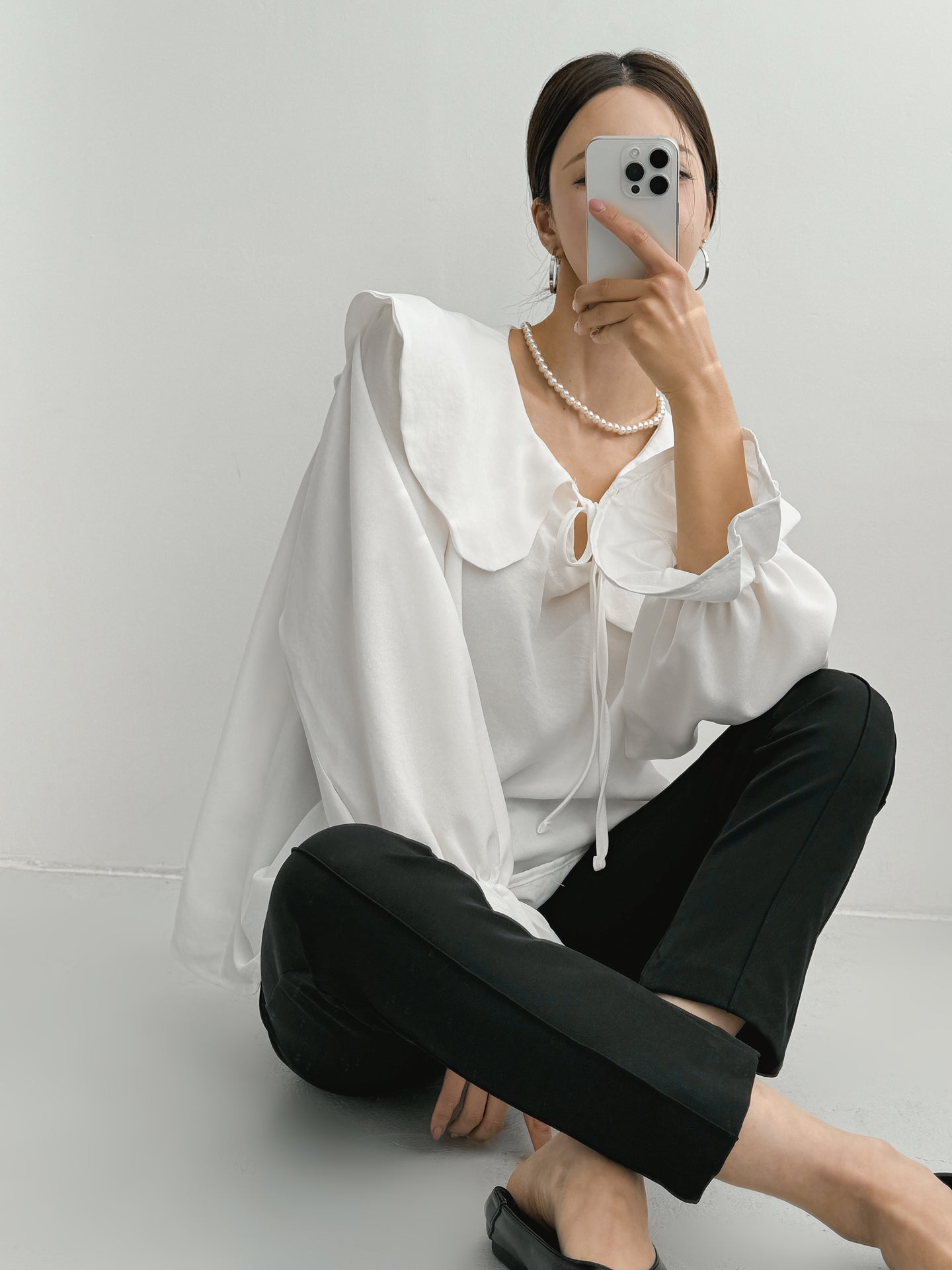 Soft Collar Ribbon Blouse