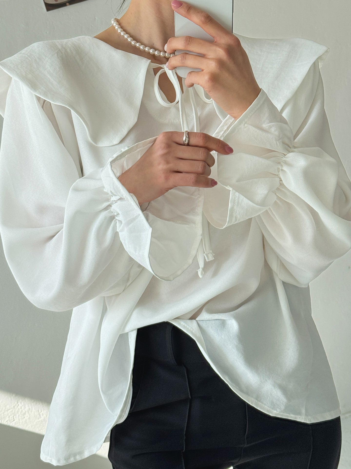 Soft Collar Ribbon Blouse